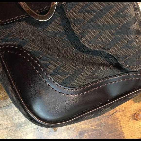 💯 Valentino Garavani re-edition - Vintage 1980’s - Picture 11 of 16